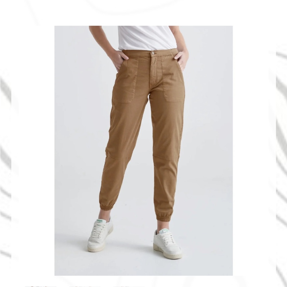 NWOT DUER Live Lite High Rise Jogger